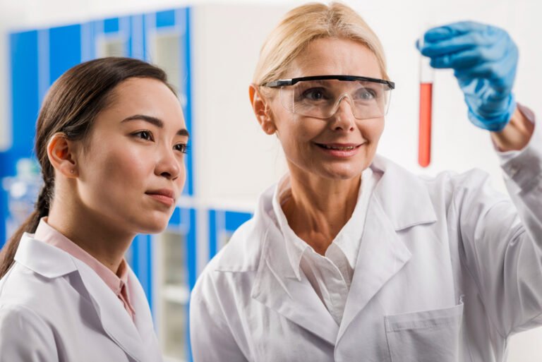 Conoce a las mujeres en la ciencia más importantes y sus trabajos